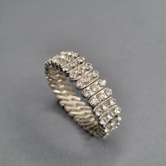 Silver Tone Expansion Bracelet Three Rows of White Crystal Accents Vintage 6" - Picture 5 of 8